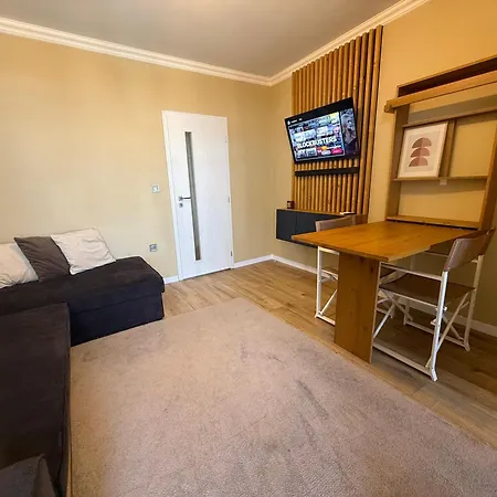 Apartment Chernomorets Apartment